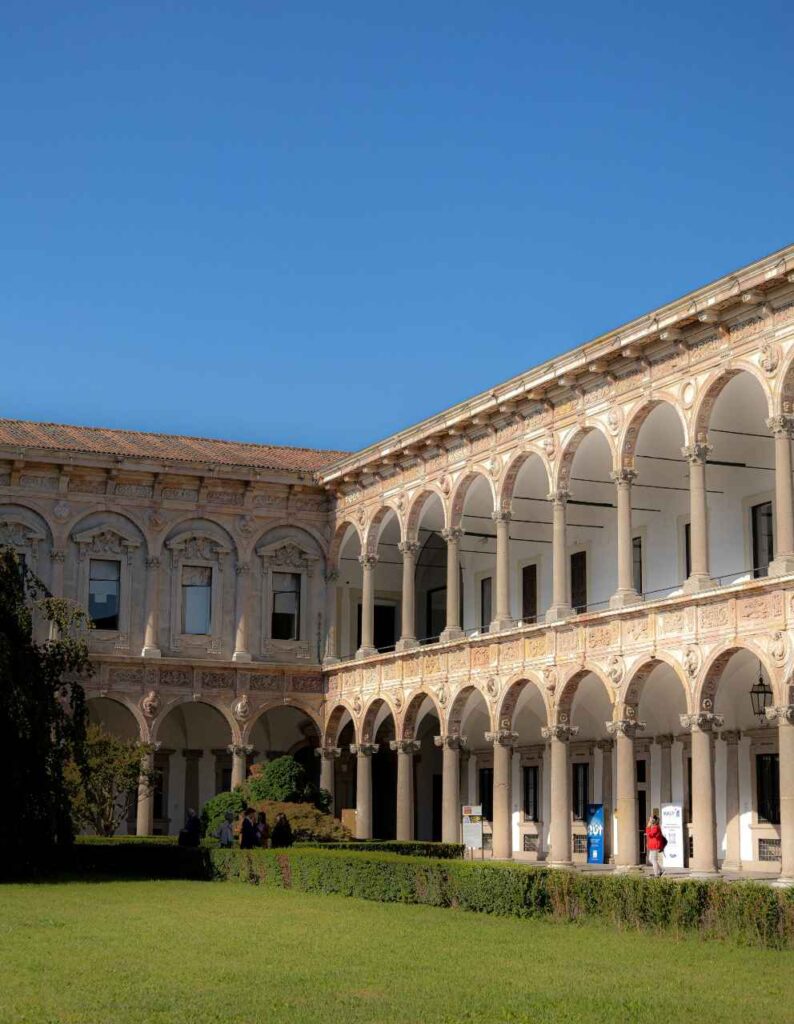 studying veterinary medicine in italy